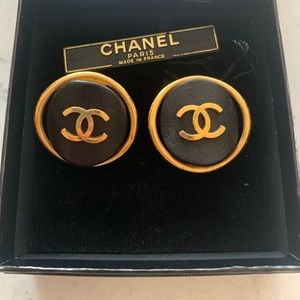 CHANEL DOUBLE C EARRINGS